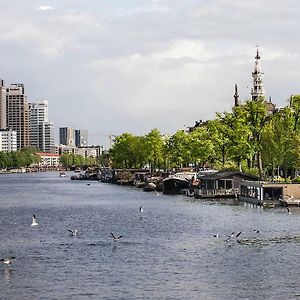 Houseboat Amsterdam - Room with a view